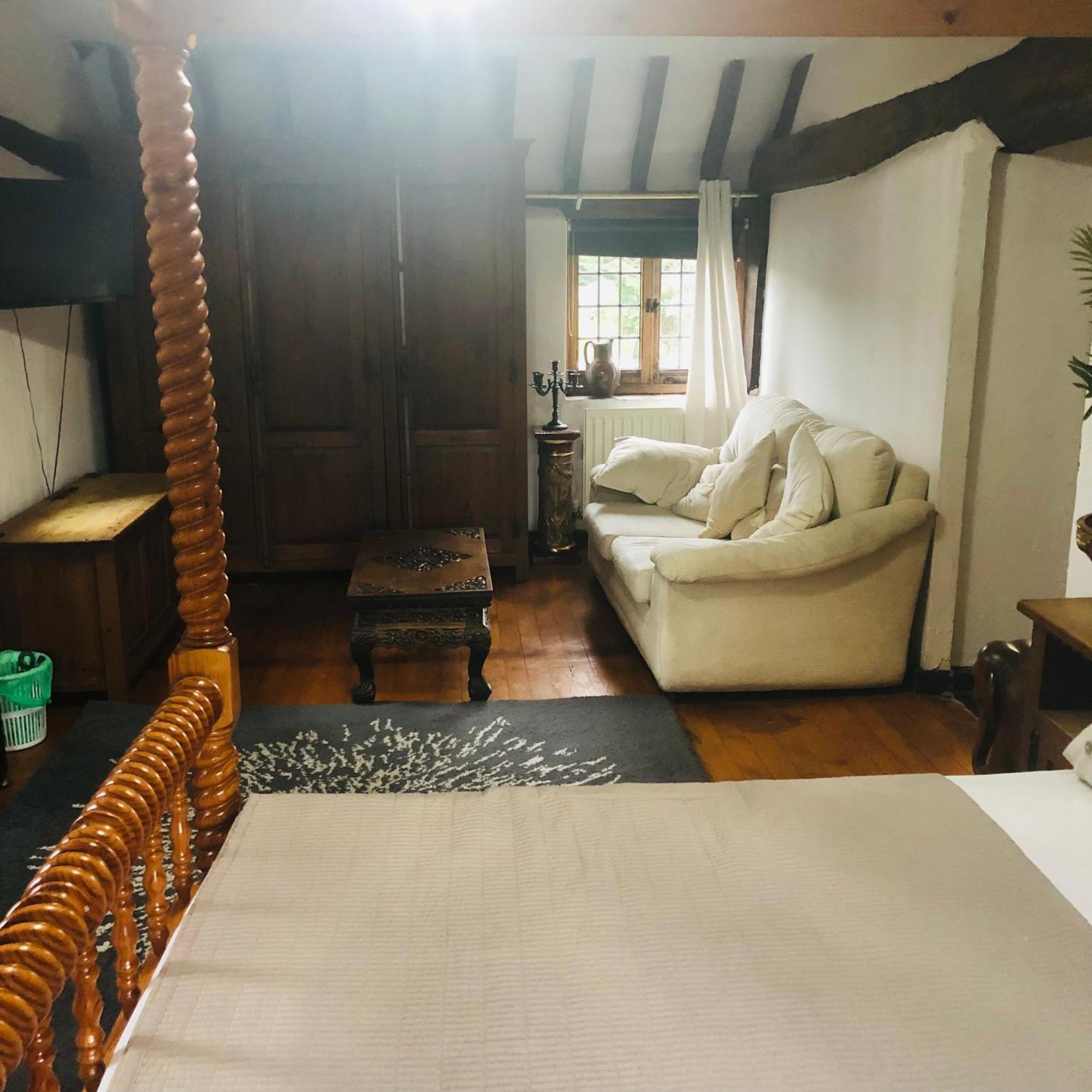 Tudor House - Double Room - En suite Goff's Oak Exterior foto